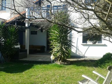 Anglet House close to the beach €220