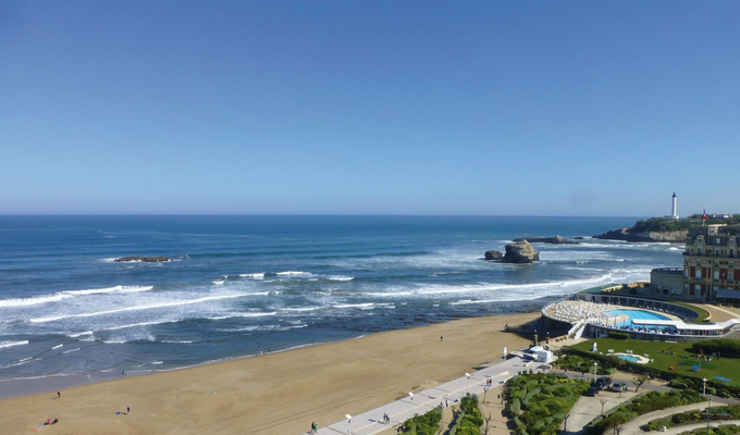 Apartment on the beach of Biarritz €500