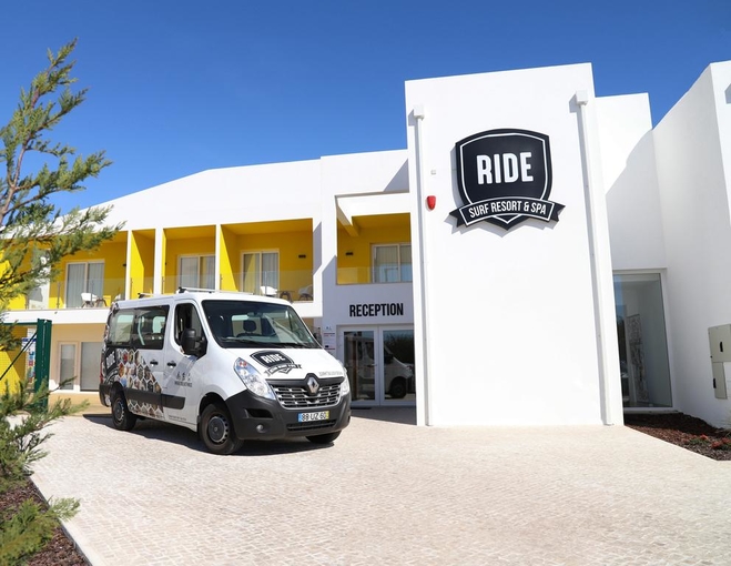 Ride Surf Resort & SPA 102 €