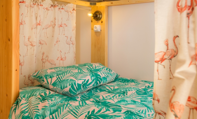 Avocado Surf Hostel - 20 meters to the surfspot! €24