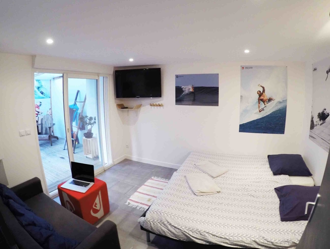 LE SANTO Appartement à 200m des plages 45 €