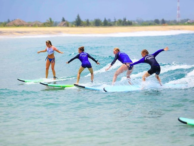 Star reste Surf Camp Arugambay 290 €