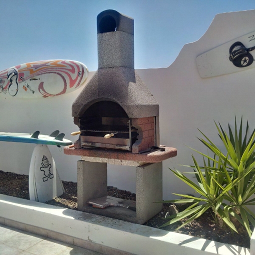 Beverley Hills Surf Villa, near La Pared €25