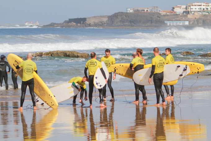 Gold Surfpack 6 days surf 7 nights accomodation €50