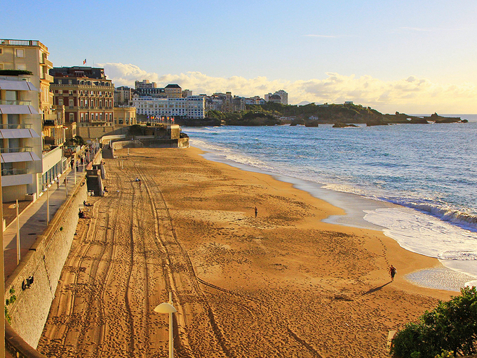 Biarritz: La grande plage/ Miramar. Appt 2/4 pers 35 €
